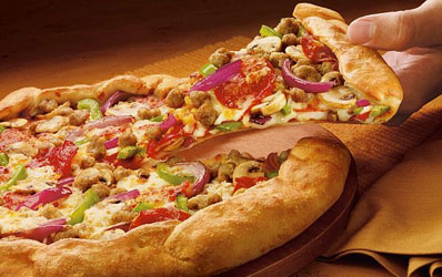 Reduceri: Pizza cu 50% mai ieftina