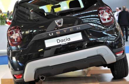Dacia – prima poziție în Topul celor mai mari 100 de companii din Europa de Sud-Est, în pofida unui declin abrupt. Patru noi companii din România au intrat în clasament