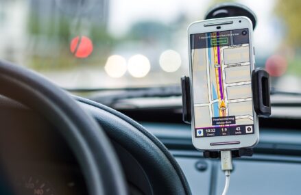 Consiliul Concurenței intervine cu propuneri pe piața Uber, Bolt, Free Now și critică practica tarifelor standard diferențiate și gratuitatea anulării unei curse doar pentru șoferi